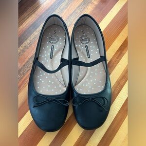 Cat & Jack Black Dress Shoes with Bow